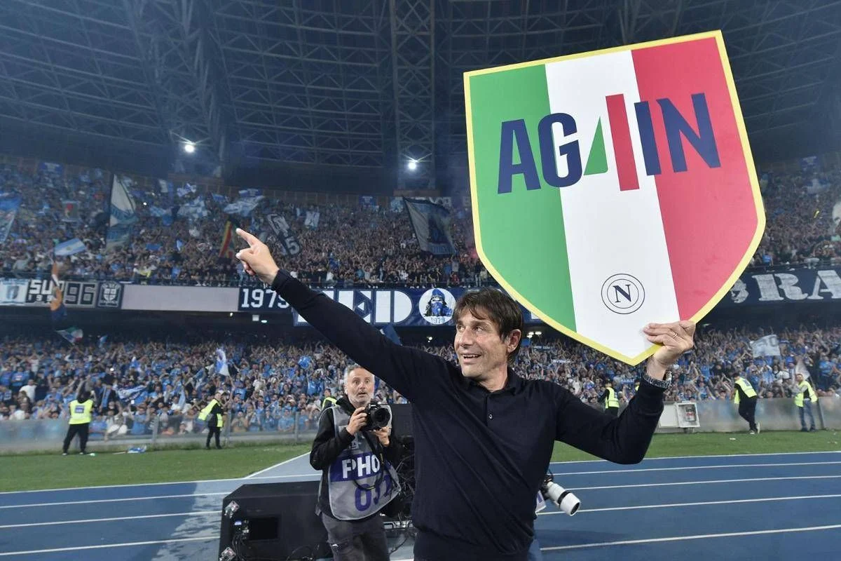 Conte: “Due anni di forti emozioni e grande passione, grazie di cuore Napoli”