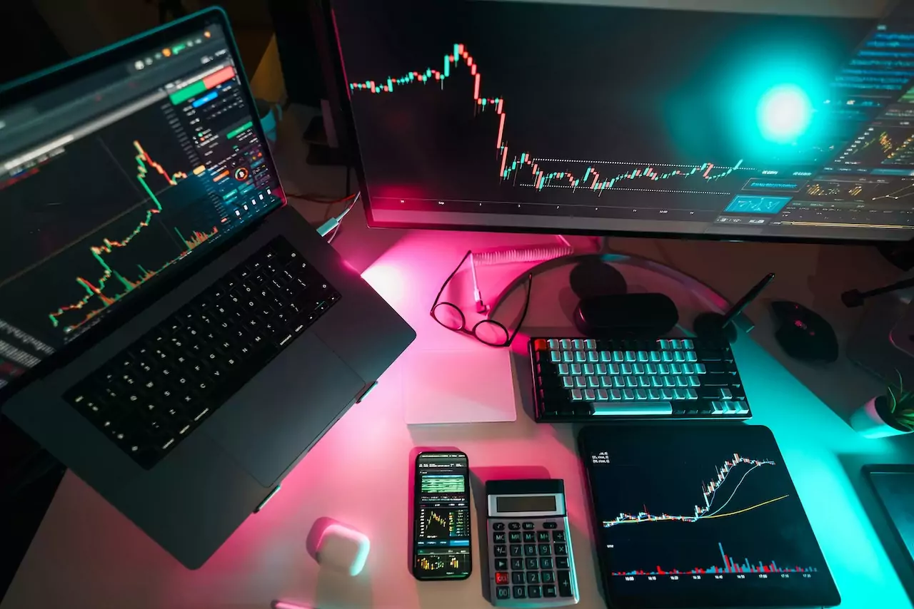 ESOP, il modello per i dipendenti che vogliono acquistare azioni di startup e PMI
