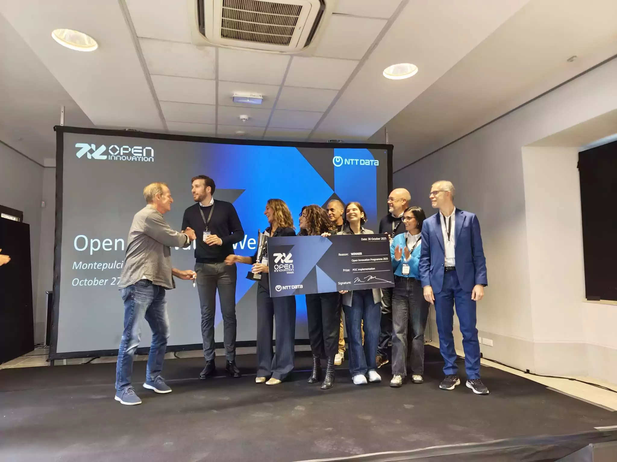 NTT Data Open Innovation Programme, Heremos and Aven win