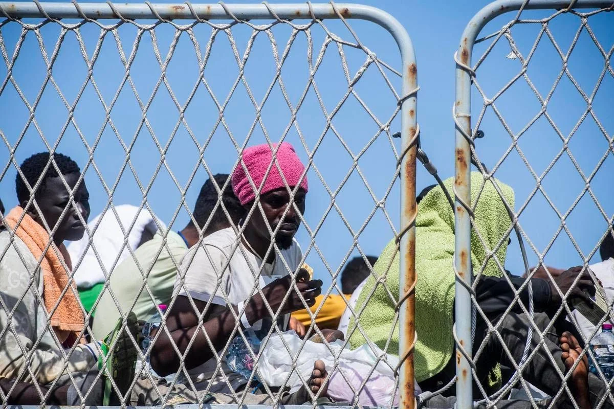 Entra in vigore il nuovo Patto Ue su migranti e asilo, da oggi regole uniche per i 27
