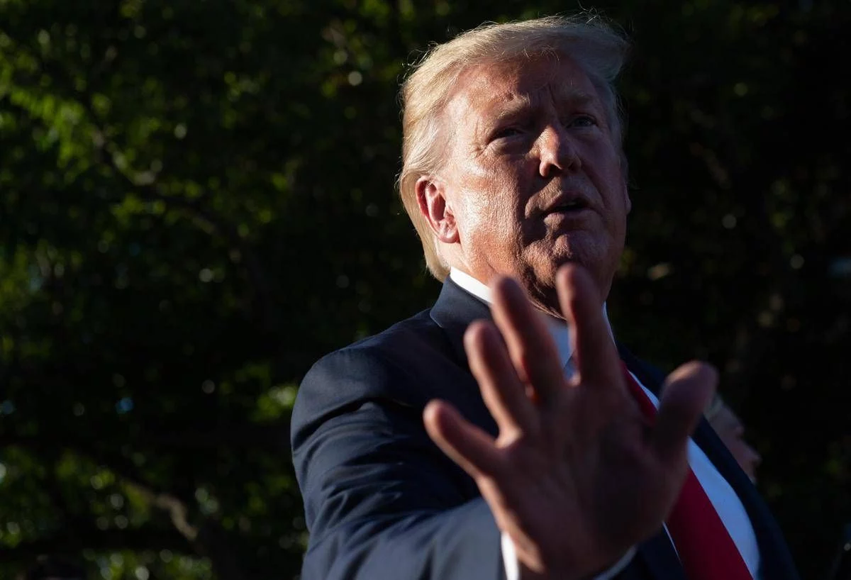 Caso Espstein, Nyt: “Dai documenti sparite accuse di una donna a Trump”