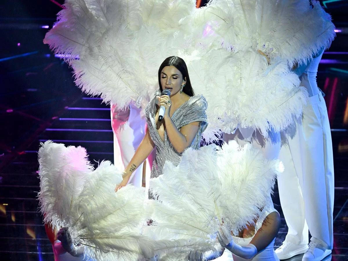 Elettra Lamborghini a caccia di punti per FantaSanremo: “Qua non vinco un tubo”