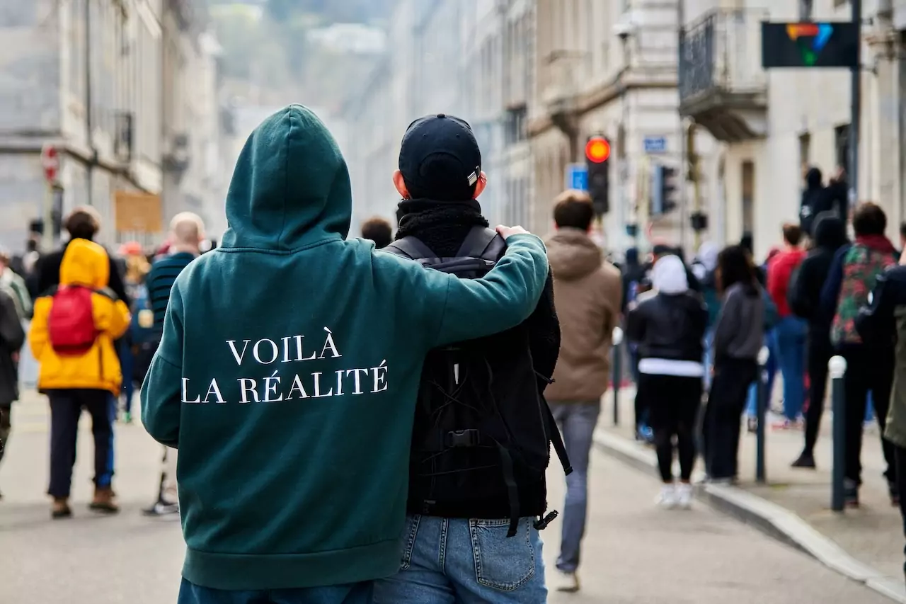 X sotto indagine in Francia, algoritmi, minori e libertà d’espressione