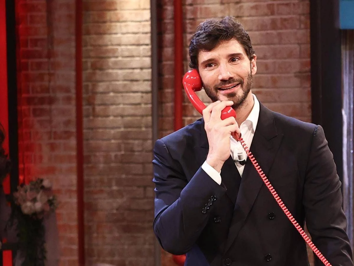 Affari Tuoi, puntata record: accetta l’offerta (dopo pochi minuti) e torna a casa con 15 mila euro