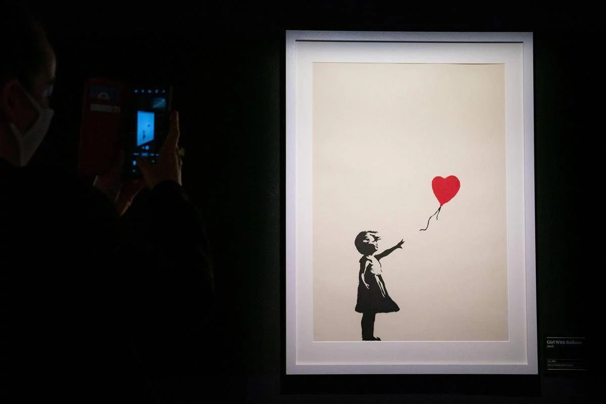 Banksy, svelata l’identità: l’artista è Robin Gunningham (ma ha cambiato nome)