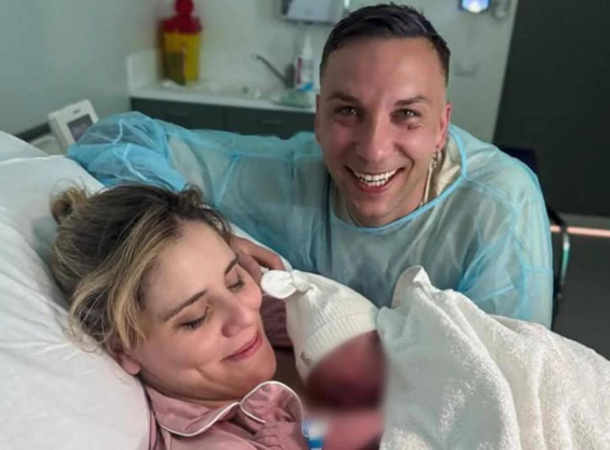 Briga è diventato papà, è nata Allegra: l’annuncio con Arianna Montefiori