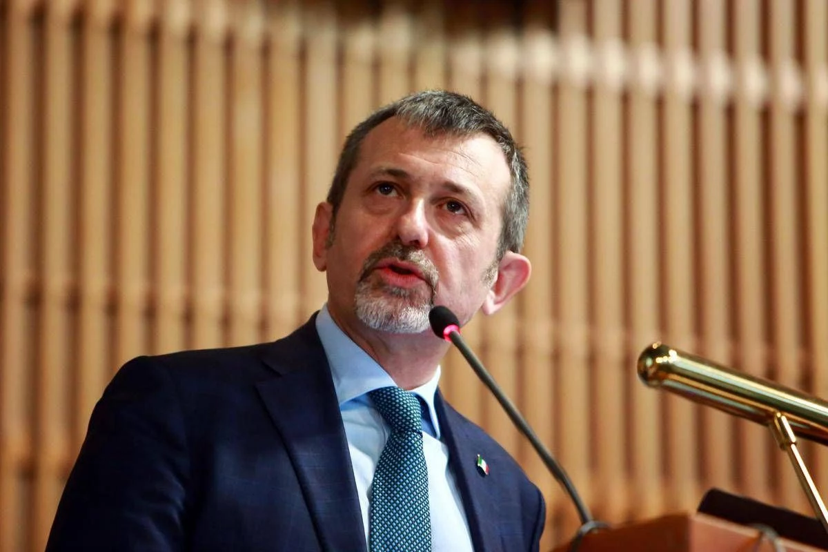 Caso Delmastro, fonti Commissione Antimafia: “Al via audizioni, sarà sentito anche ex sottosegretario”