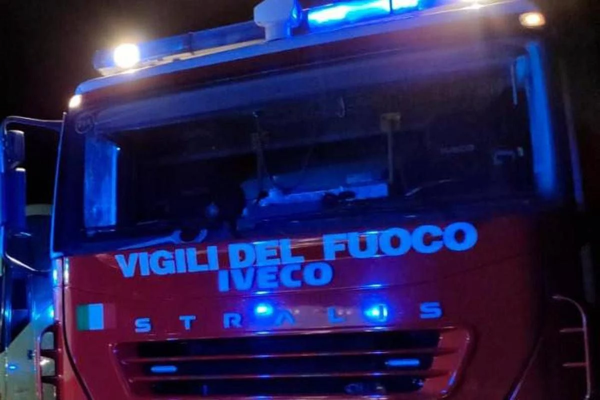 Cilento, auto precipita in un dirupo dopo incidente: morti due fidanzati