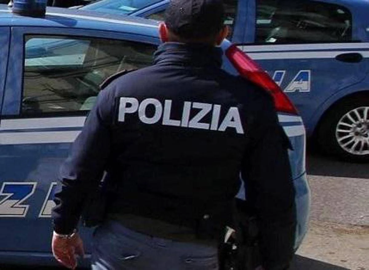 Femminicidio a Bergamo, donna uccisa a coltellate: arrestato il marito