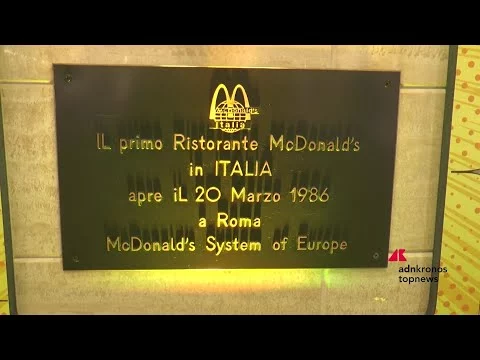 Imprese: McDonald’s celebra i 40 anni in Italia nel suo primo ristorante