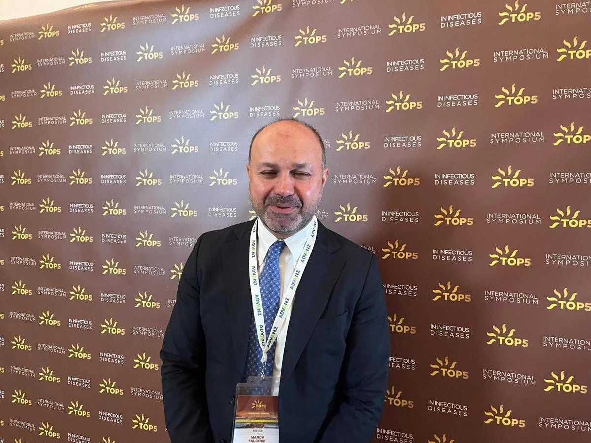 Infettivologo Falcone: “Batteri resistenti in aumento sfida di oggi e domani”