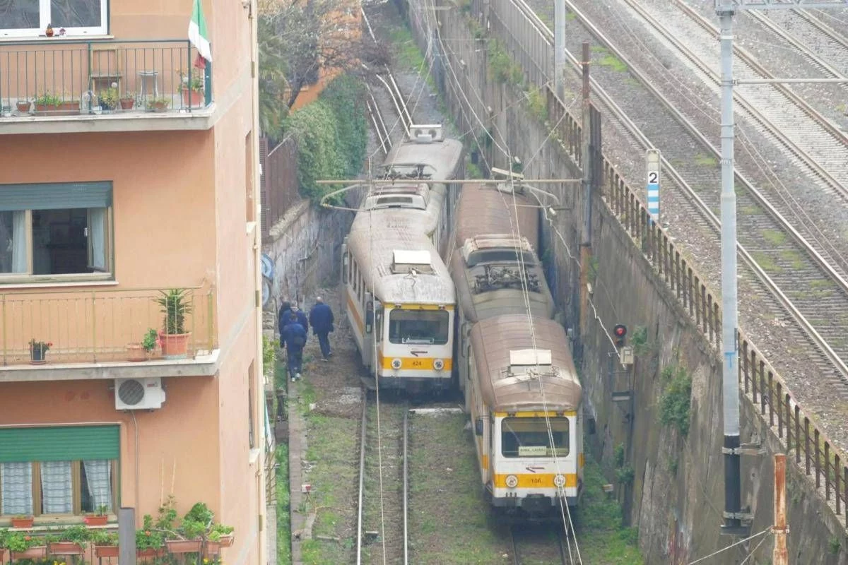 Roma, scontro fra tram sulla ferrovia Termini-Centocelle: non ci sono feriti