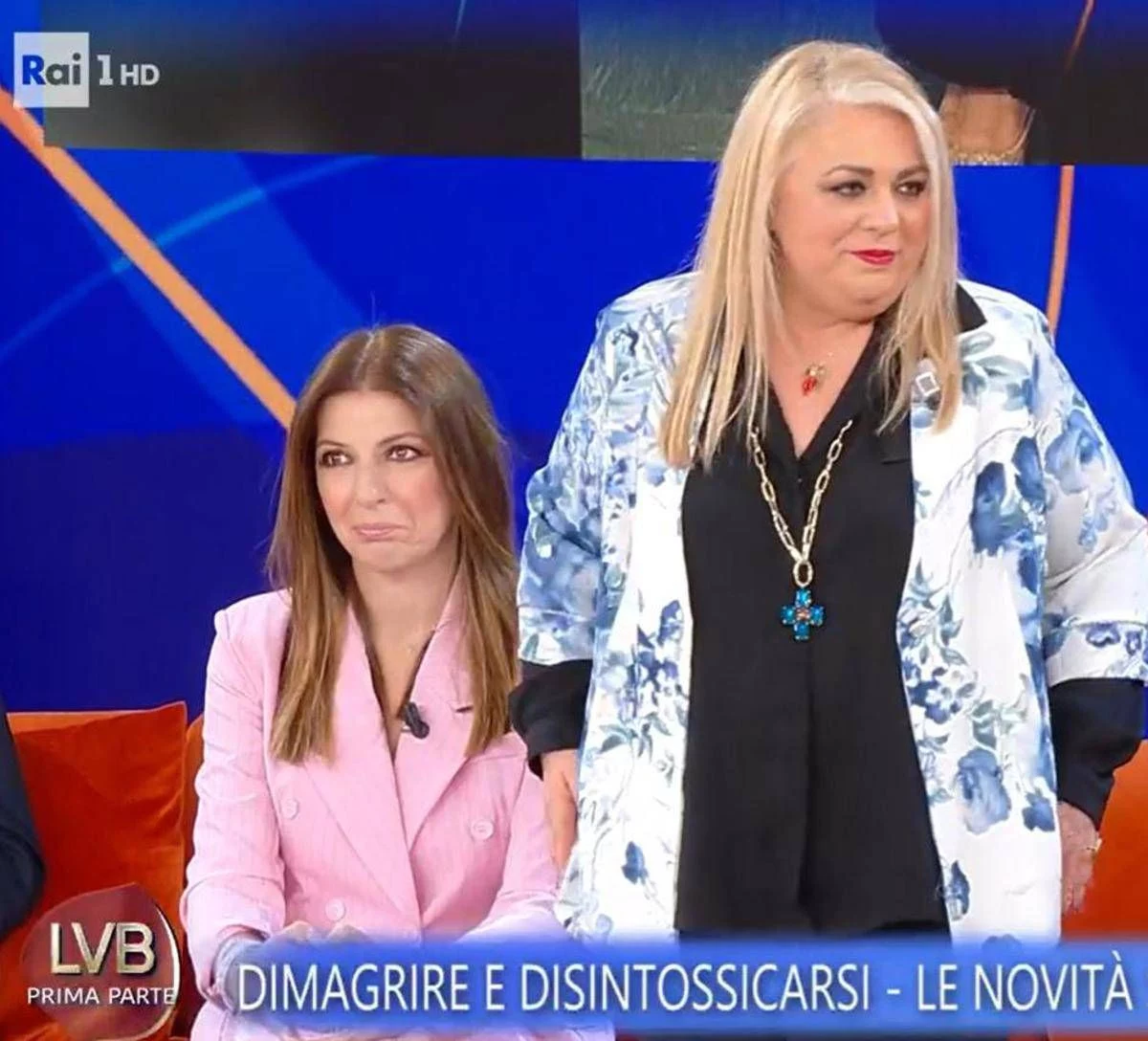 Rossella Erra, i progressi con la dieta: “Ora indosso una giacca che non mettevo da 20 anni”