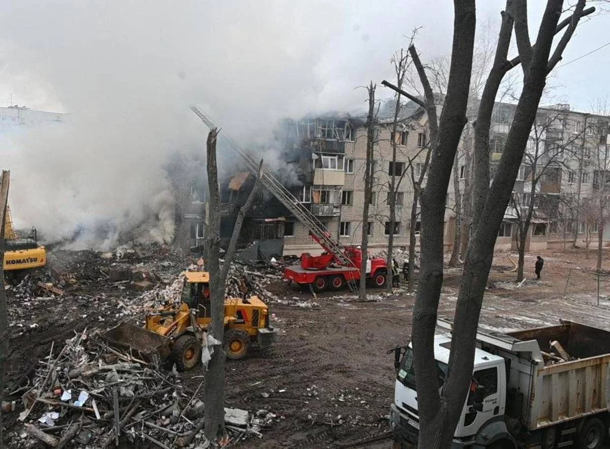 Ucraina, Russia attacca ancora con missili e droni: colpite Dnipro e a Kharkiv