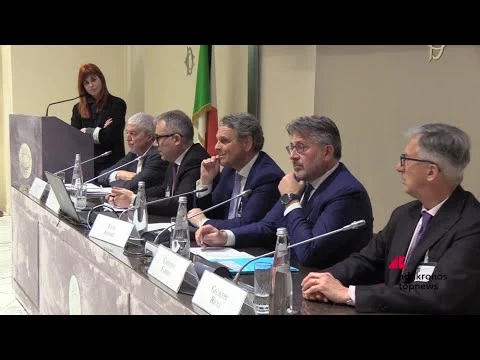 “Umanizzare il trilemma dell’energia”: guidare la transizione tra digitalizzazione e tensioni