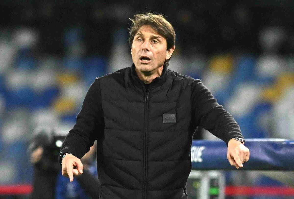 Conte dice addio al Napoli, De Laurentiis: “I cicli finiscono”