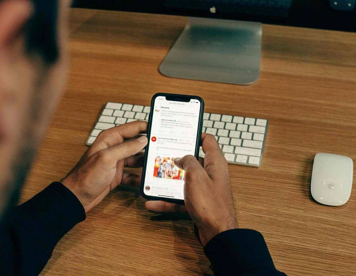 Effetto Sanremo e Olimpiadi: a febbraio italiani online il 13% in più rispetto al 2025. I dati Comscore