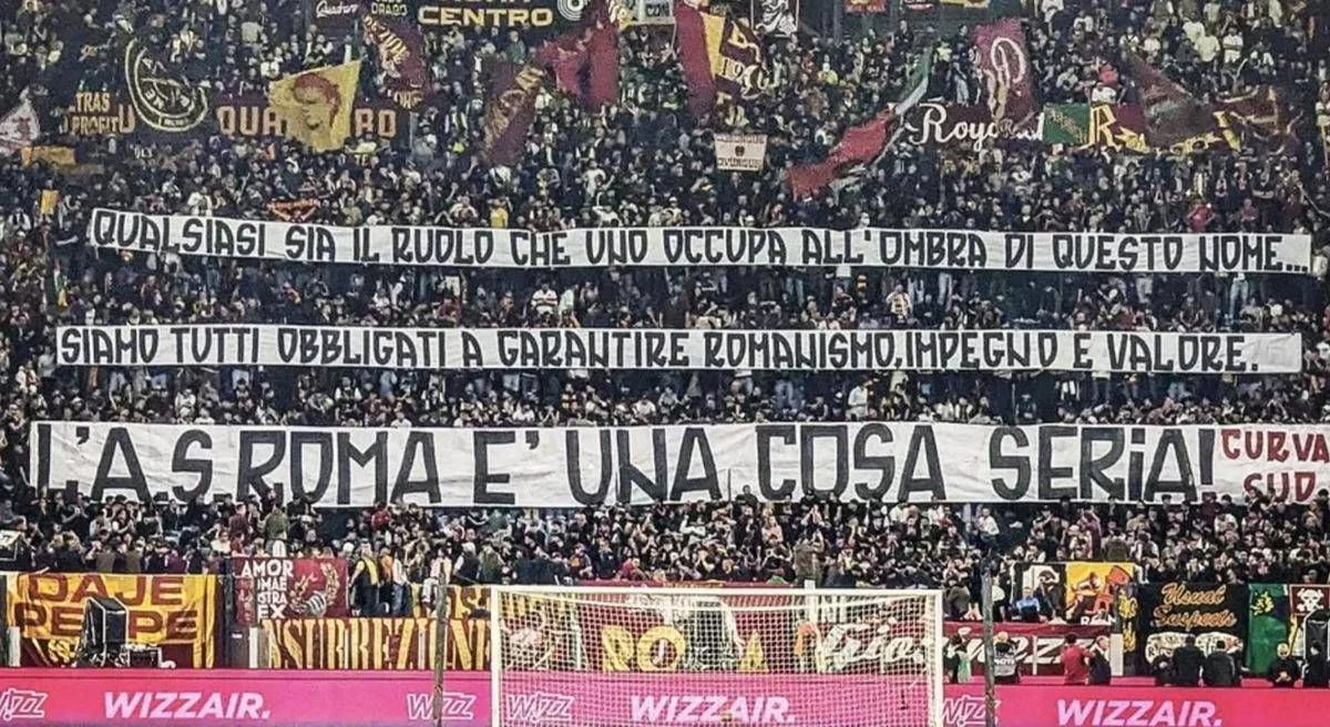 Gasperini-Ranieri, Curva sud risponde: “La Roma è una cosa seria”. Per l’allenatore gli applausi dell’Olimpico