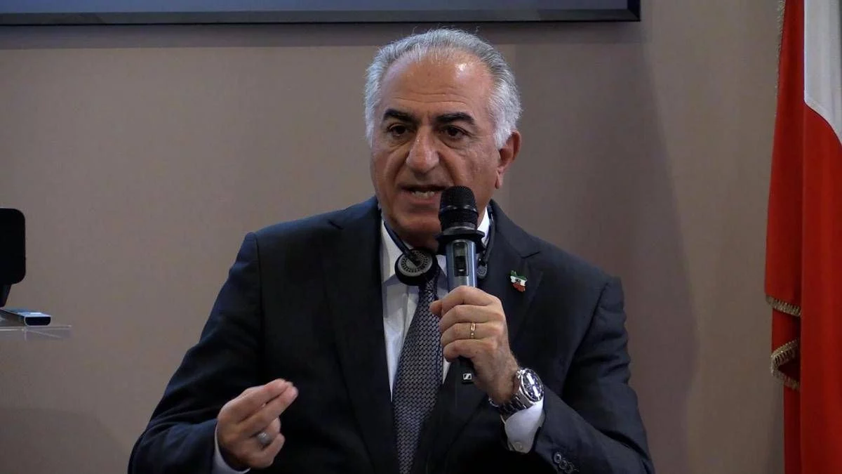 Iran, Pahlavi: “Basta negoziare con i terroristi, paese libero porterà opportunità economiche”