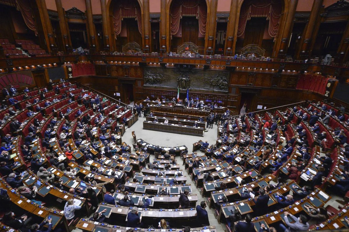 Legge elettorale alla Camera il 26 giugno, insorge l’opposizione