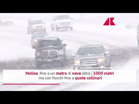 Maltempo, Abruzzo e Molise sommersi di neve: è ancora allerta rossa in tre Regioni