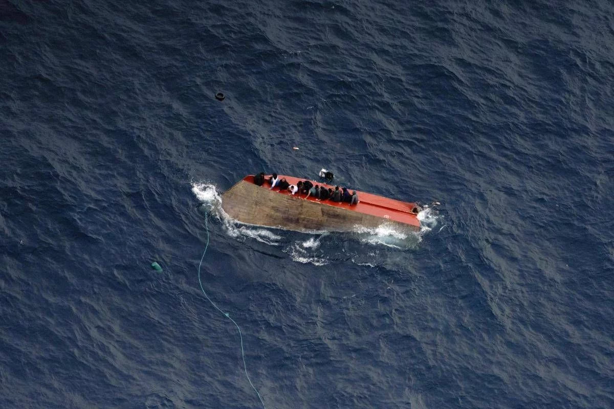 Migranti, naufragio al largo della Libia: “32 superstiti, oltre 70 i dispersi”