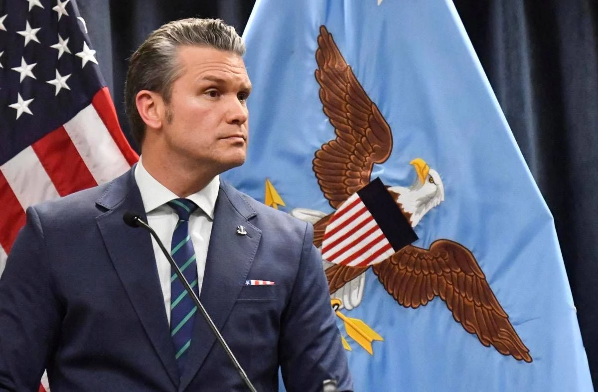 Pensa di citare la Bibbia invece è una frase di Pulp Fiction, la gaffe di Pete Hegseth