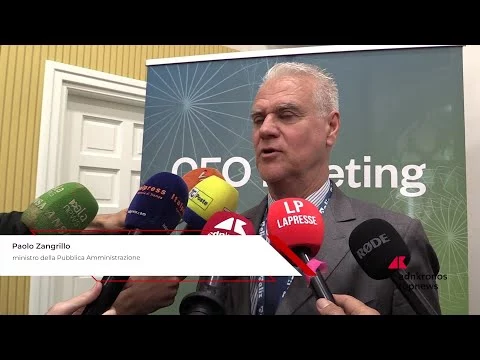 Poste, Zangrillo: “Scambio tra diverse generazioni di lavoratori crea opportunità”