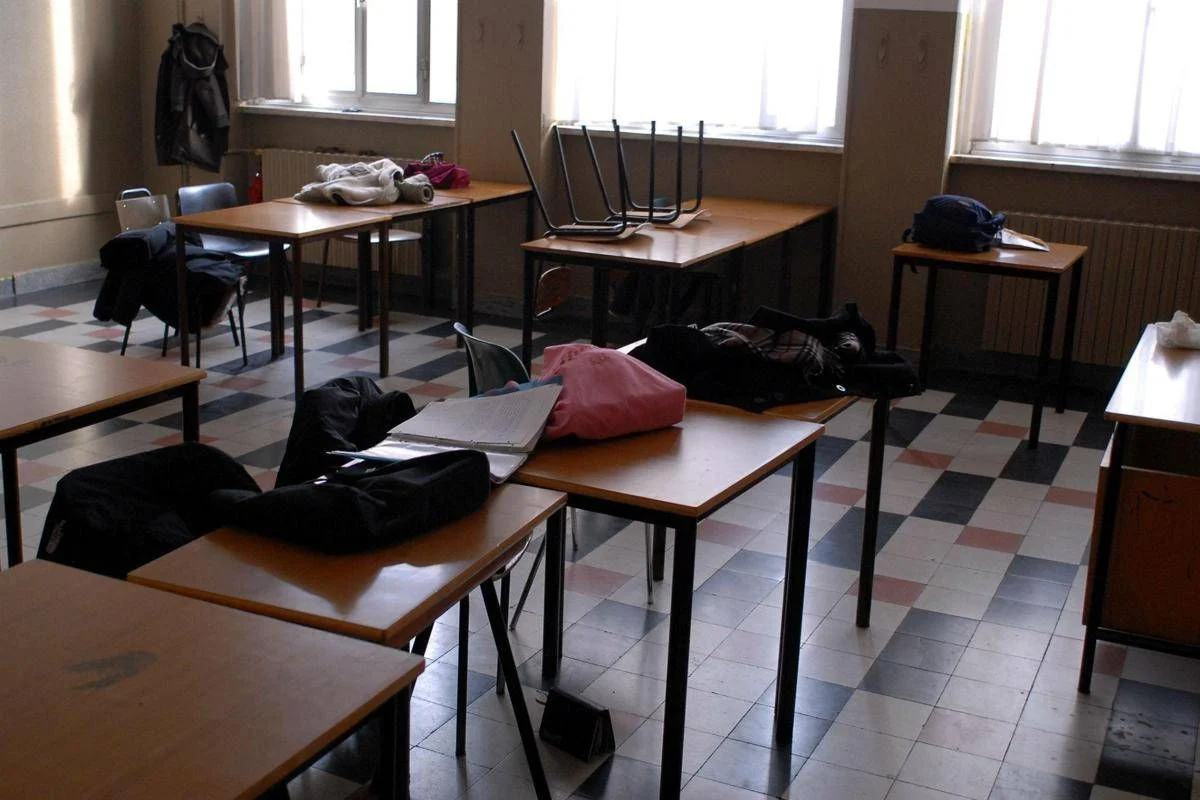 Prof aggredito da 11enne, sul casco del ragazzo le scritte sulle stragi Usa