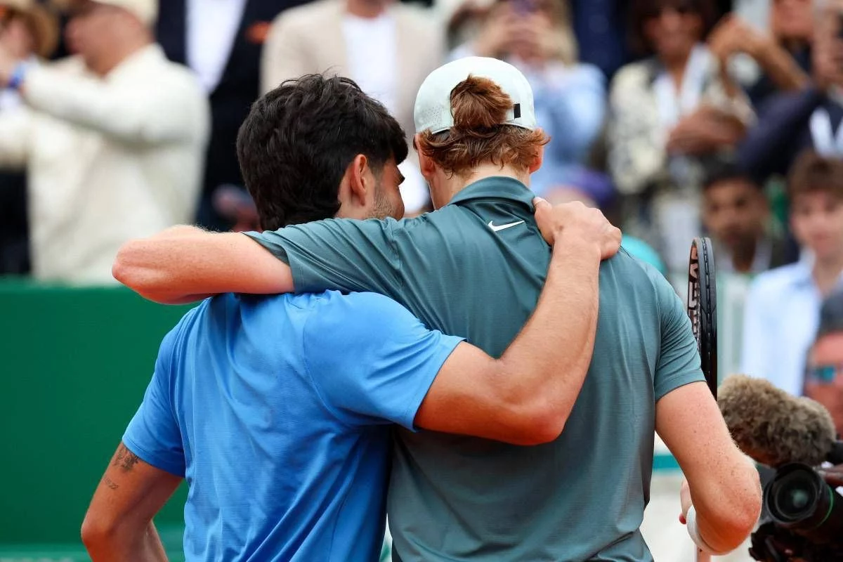 Sinner, Alcaraz e 20 tennisti contro Roland Garros: “Montepremi troppo basso”