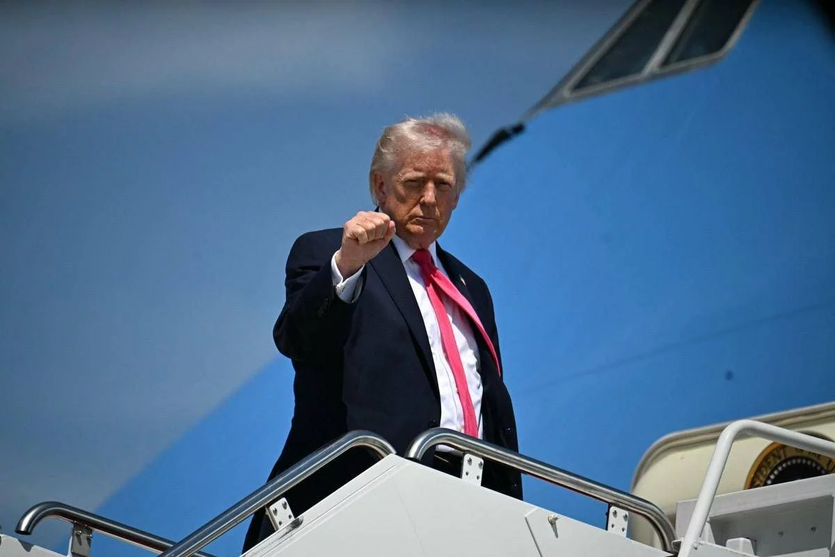 Trump: “Papa deve capire, Iran può colpire anche Italia”. Ottimismo sui negoziati: “Accordo vicino con Teheran”