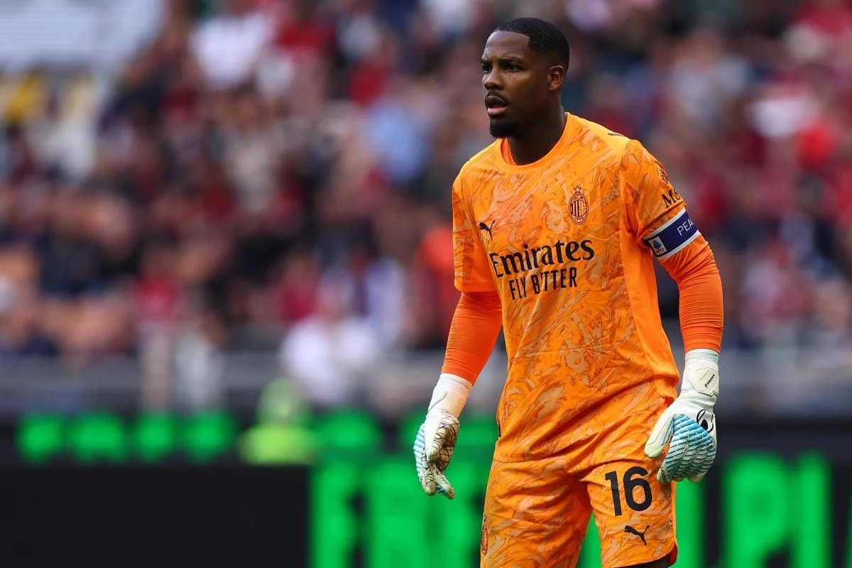 Verona-Milan, pioggia di fischi per Maignan e Leao: cos’ è successo