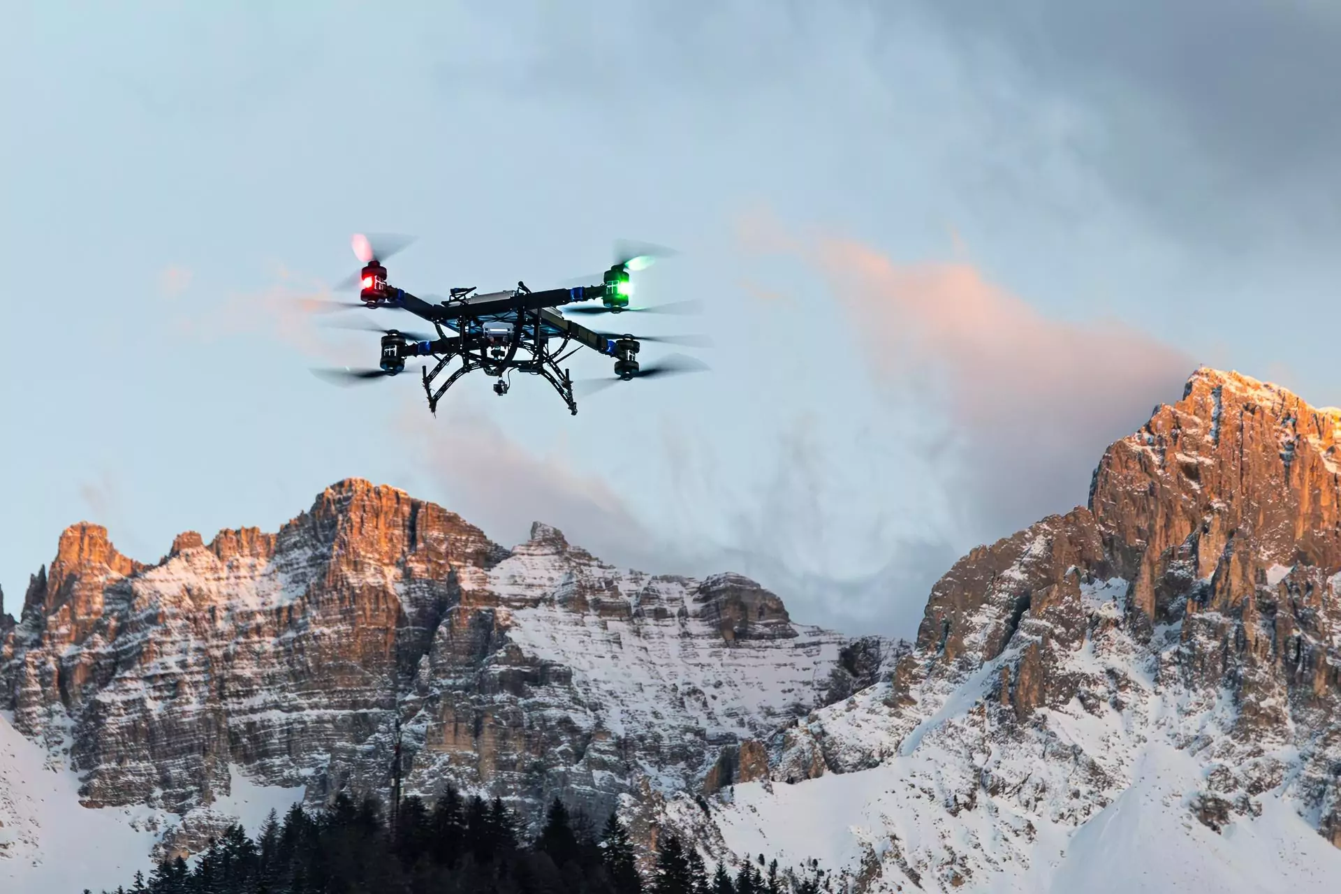 FlyingBasket, i droni cargo per le emergenze in montagna