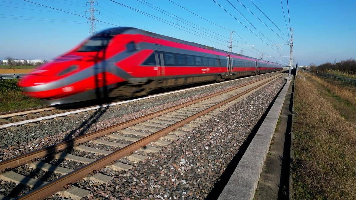 Danneggiata linea ferroviaria del Brennero, treni in ritardo di oltre un’ora