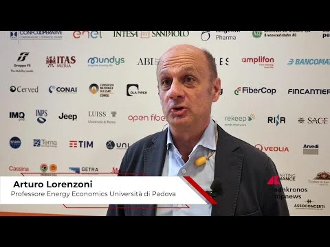 Energia, Lorenzoni: ‘Oggi chi autoproduce sfida i grandi fornitori’