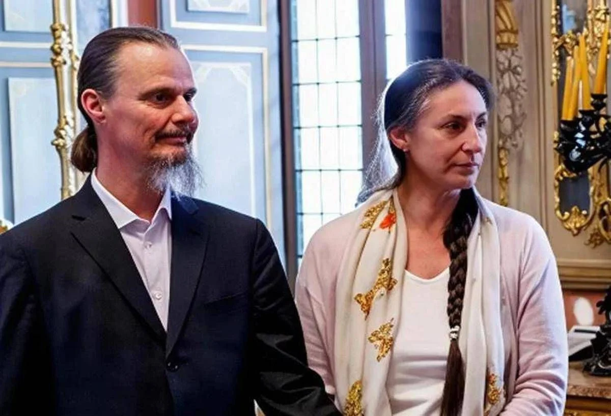 Famiglia nel bosco, la madre sulla separazione dai figli: “Momento traumatico ma rimarremo in Italia”