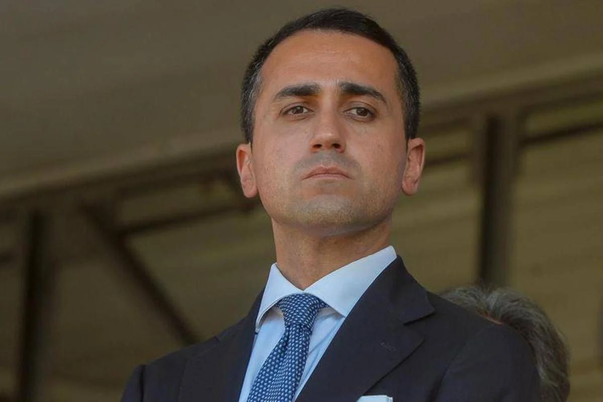 Iran, Di Maio: “Hormuz riaprirà ma non tornerà quello di prima”