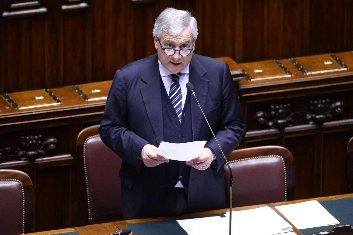 Iran, Tajani: “Non siamo qui per chiedere di autorizzare nuova missione militare nel Golfo”