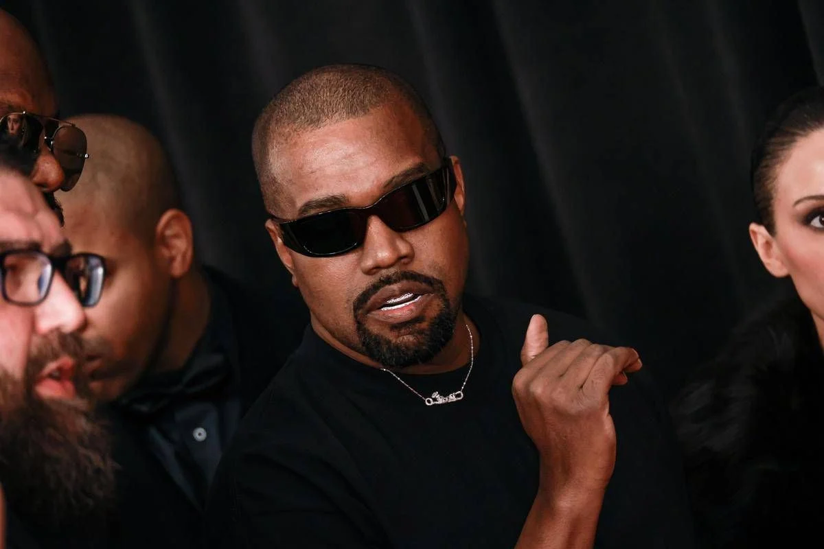Kanye West e Travis Scott a Reggio Emilia, la prefettura vieta i concerti