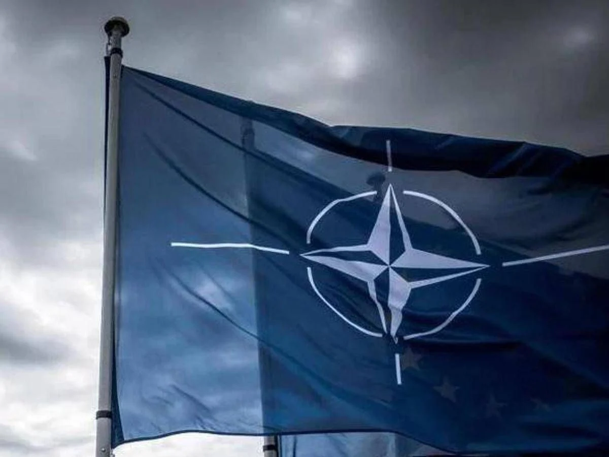 Nato, l’ex generale Pavel: “Alleanza mostri i denti alla Russia, abbattere chi viola spazio aereo”
