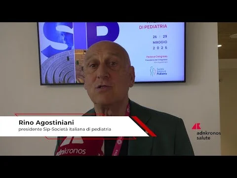Pediatria: Agostiniani (Sip), ‘cefalea digitale nei ragazzi per troppi social’