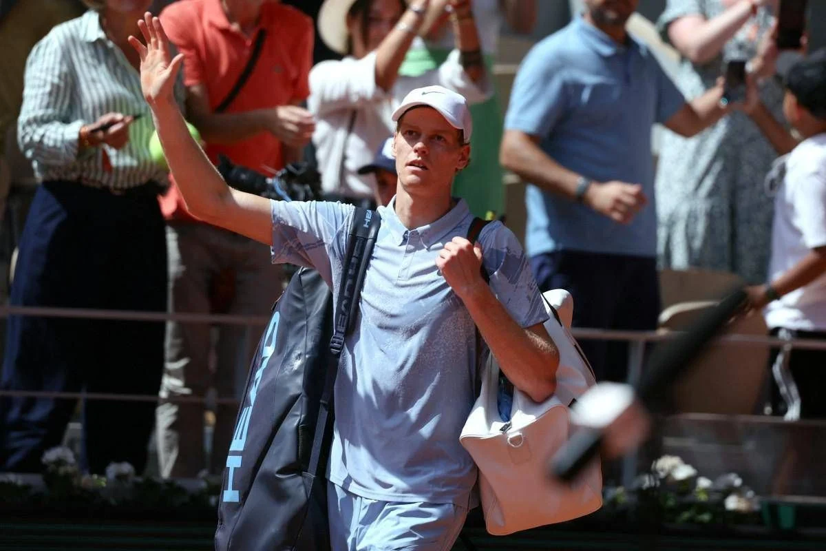 Sinner k.o. al Roland Garros: “Non sono un robot, anche io posso fallire. Non avevo energia”