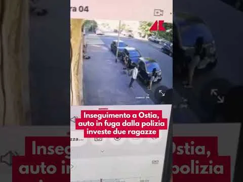Inseguimento a Ostia, auto in fuga dalla polizia investe due ragazze