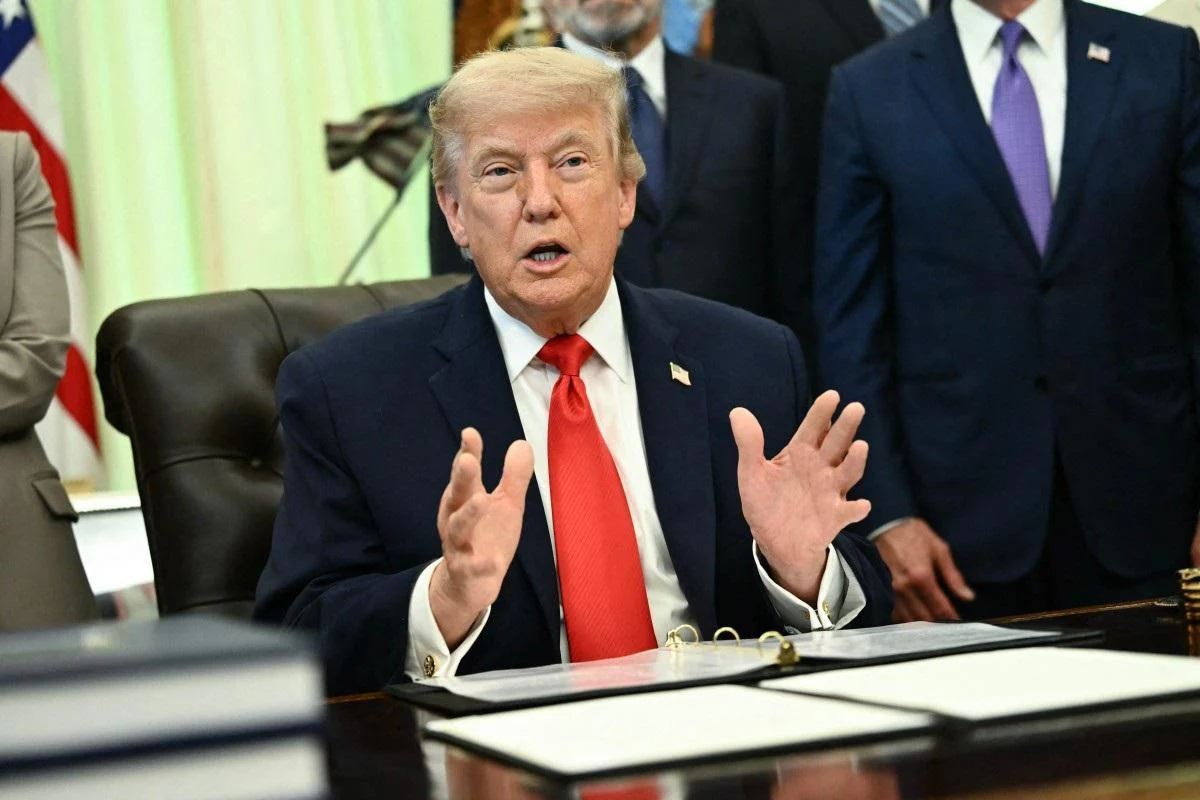 Iran-Usa, raggiunto accordo di pace. Trump: “Hormuz riapre senza pedaggio”. Venerdì la firma in Svizzera