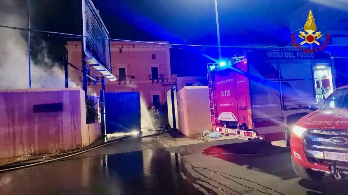 Palermo, nuovo incendio a ‘Sicily by car’ di Dragotto: distrutte diverse auto