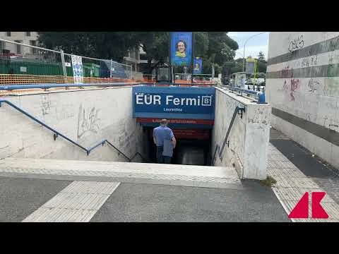 Roma, a pochi passi dalla Nuvola dell’Eur il degrado spinge i cittadini a camminare in strada