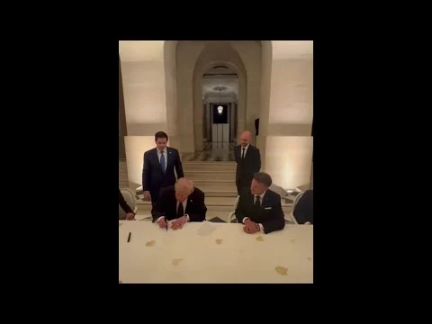 Trump firma l’accordo Usa-Iran: “Non è stato facile…”
