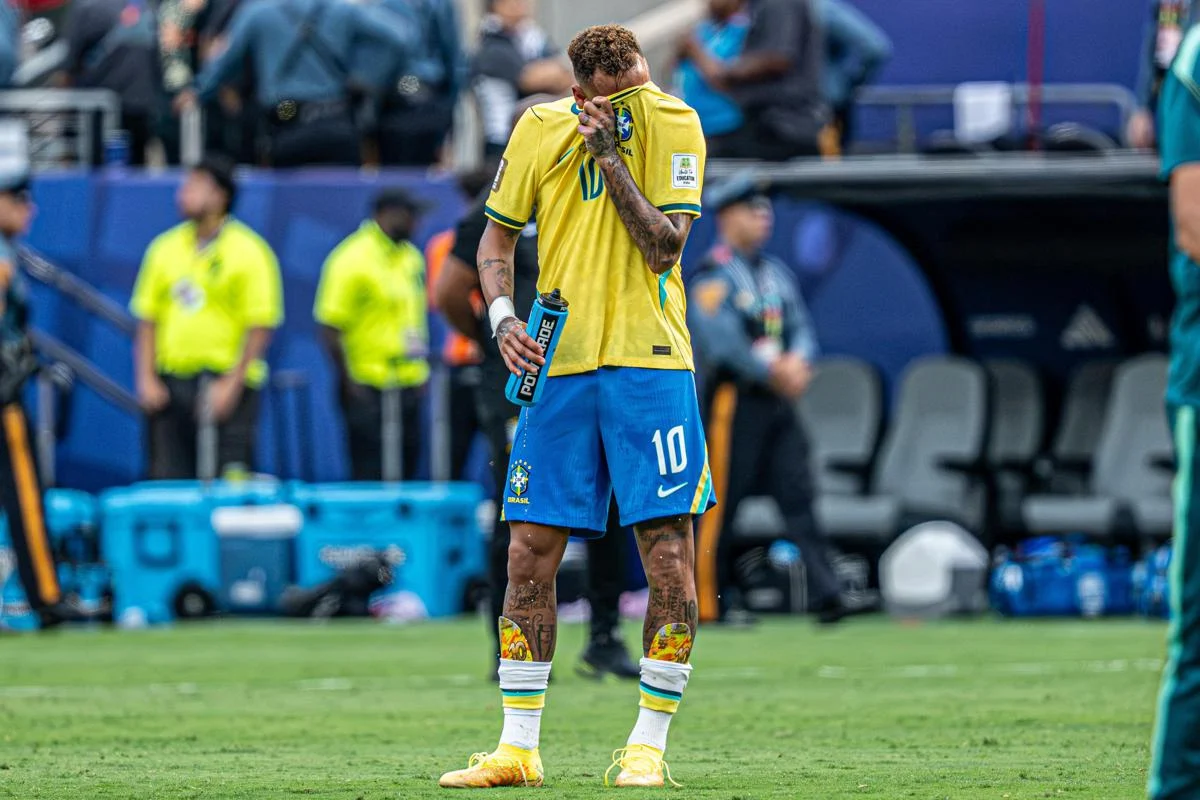 Brasile eliminato, Neymar in lacrime dice addio alla selecao: “Finisce qui”