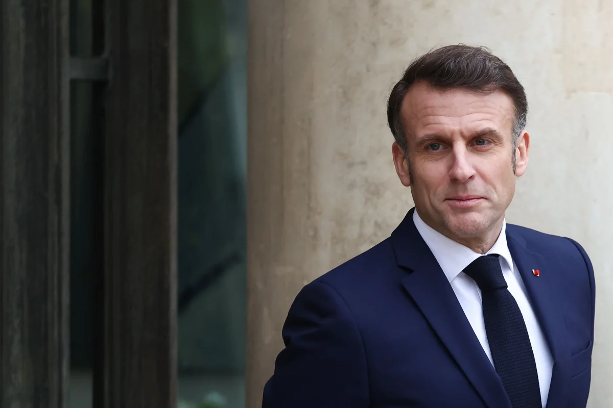 Siria, media: “Esplosioni vicino a hotel dove alloggia Macron a Damasco”