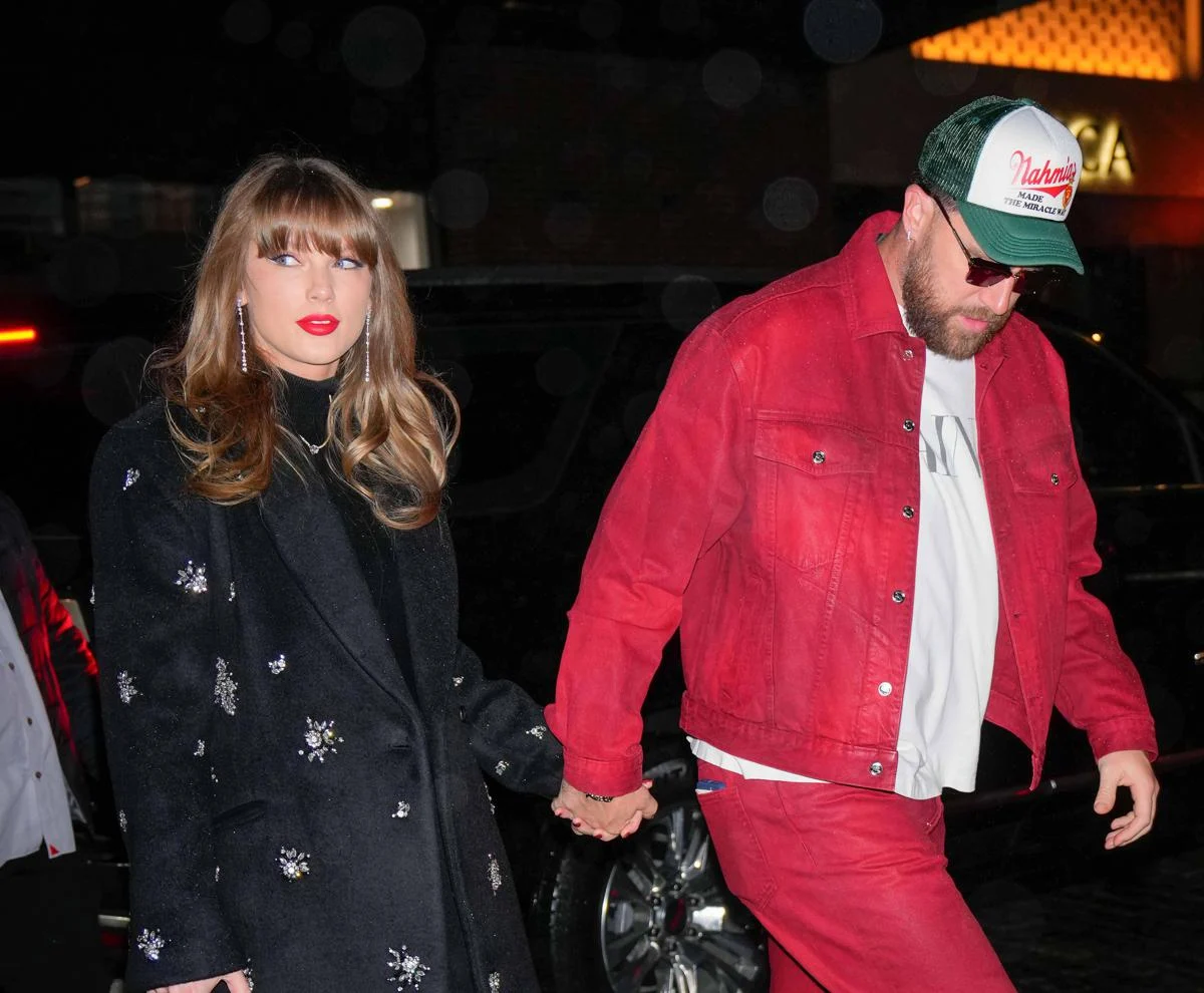Taylor Swift si sposa, le regole del matrimonio blindato: vietati smartphone e il +1 ai single